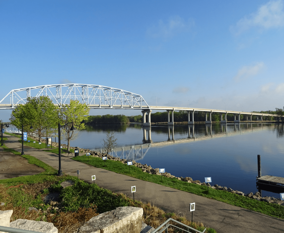 Wabash bridge. river view. Wabasha Movers - Piepho Moving & Storage