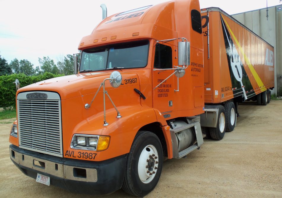 Moving services in Orono Minnesota. Moving truck