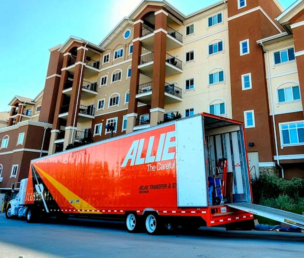 Atlas Allied truck by Piepho moving international movers